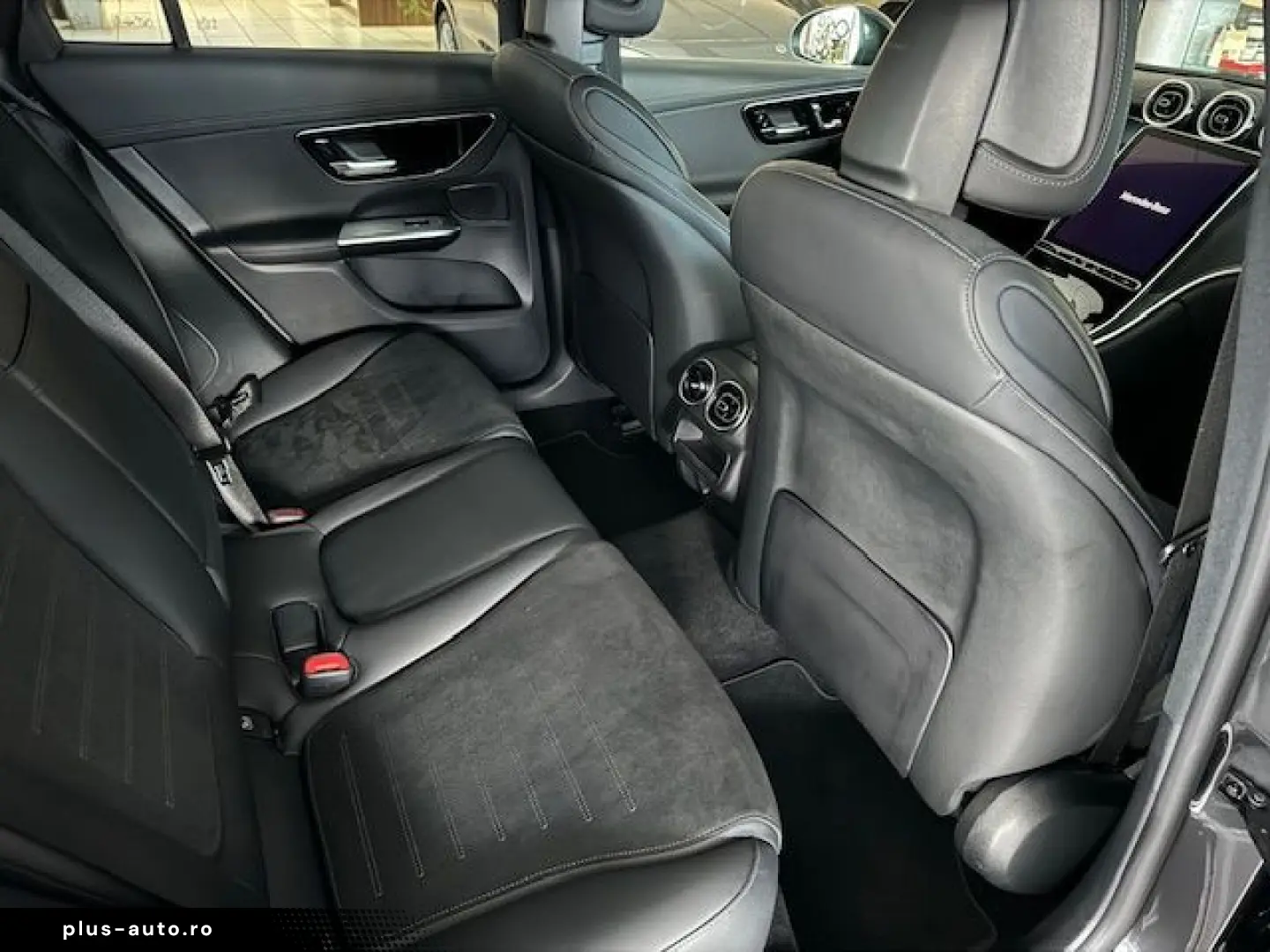 MERCEDES-BENZ GLC 300 4M AMG Pano AHK 360  20 Zoll M