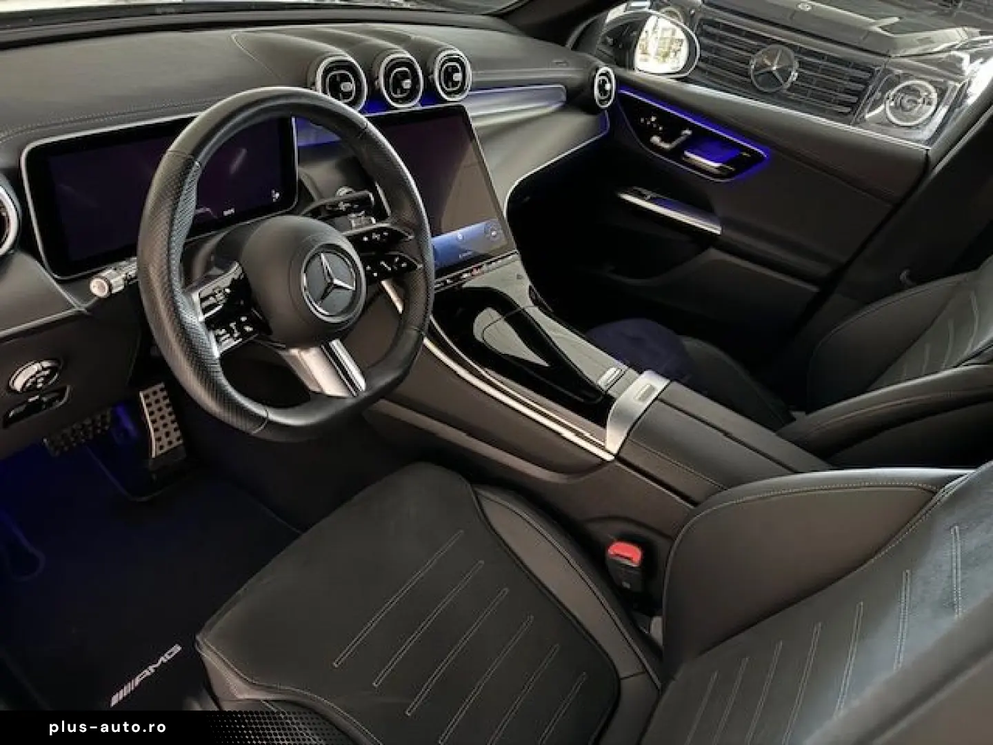 MERCEDES-BENZ GLC 300 4M AMG Pano AHK 360  20 Zoll M