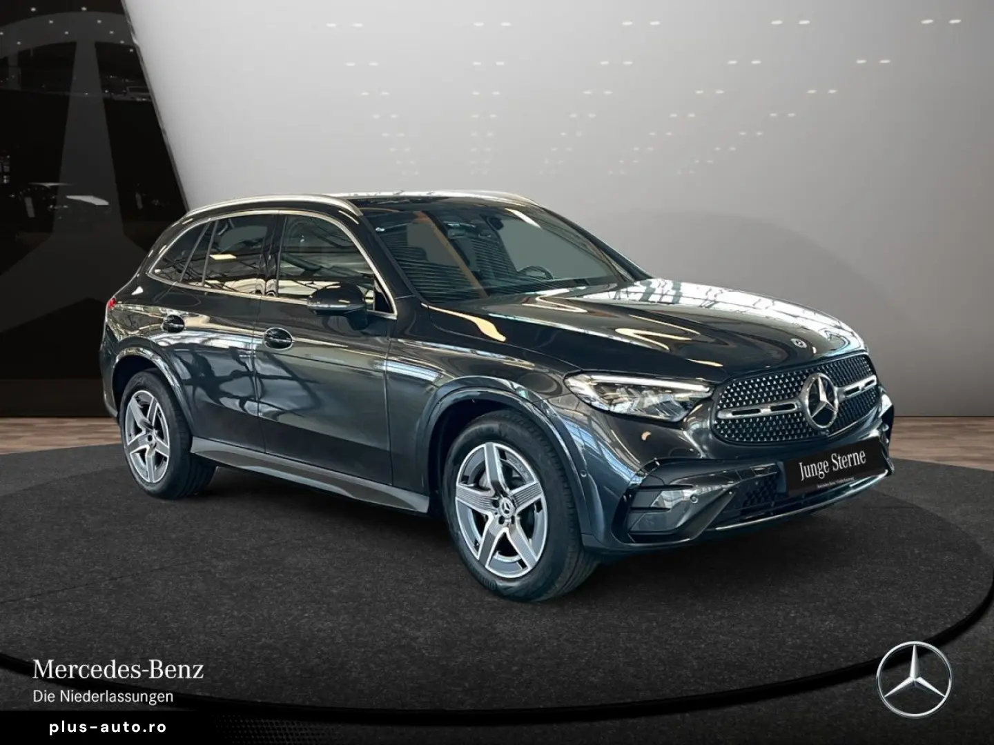 MERCEDES-BENZ GLC 200 4M AMG PANO MEMORY LED 360  Standhz