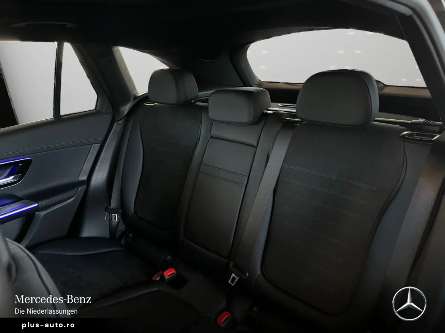 MERCEDES-BENZ GLC 200 4M AMG PANO MEMORY LED 360  Standhz