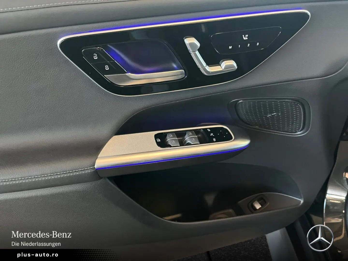 MERCEDES-BENZ GLC 200 4M AMG PANO MEMORY LED 360  Standhz