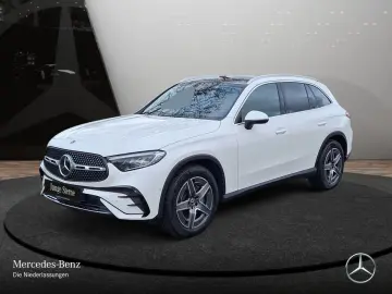 MERCEDES-BENZ GLC 200 4M AMG Adv.  PANO DISTR MEMORY 360