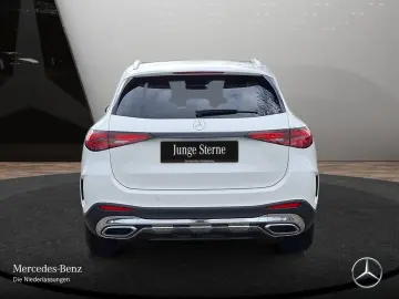 MERCEDES-BENZ GLC 200 4M AMG Adv.  PANO DISTR MEMORY 360