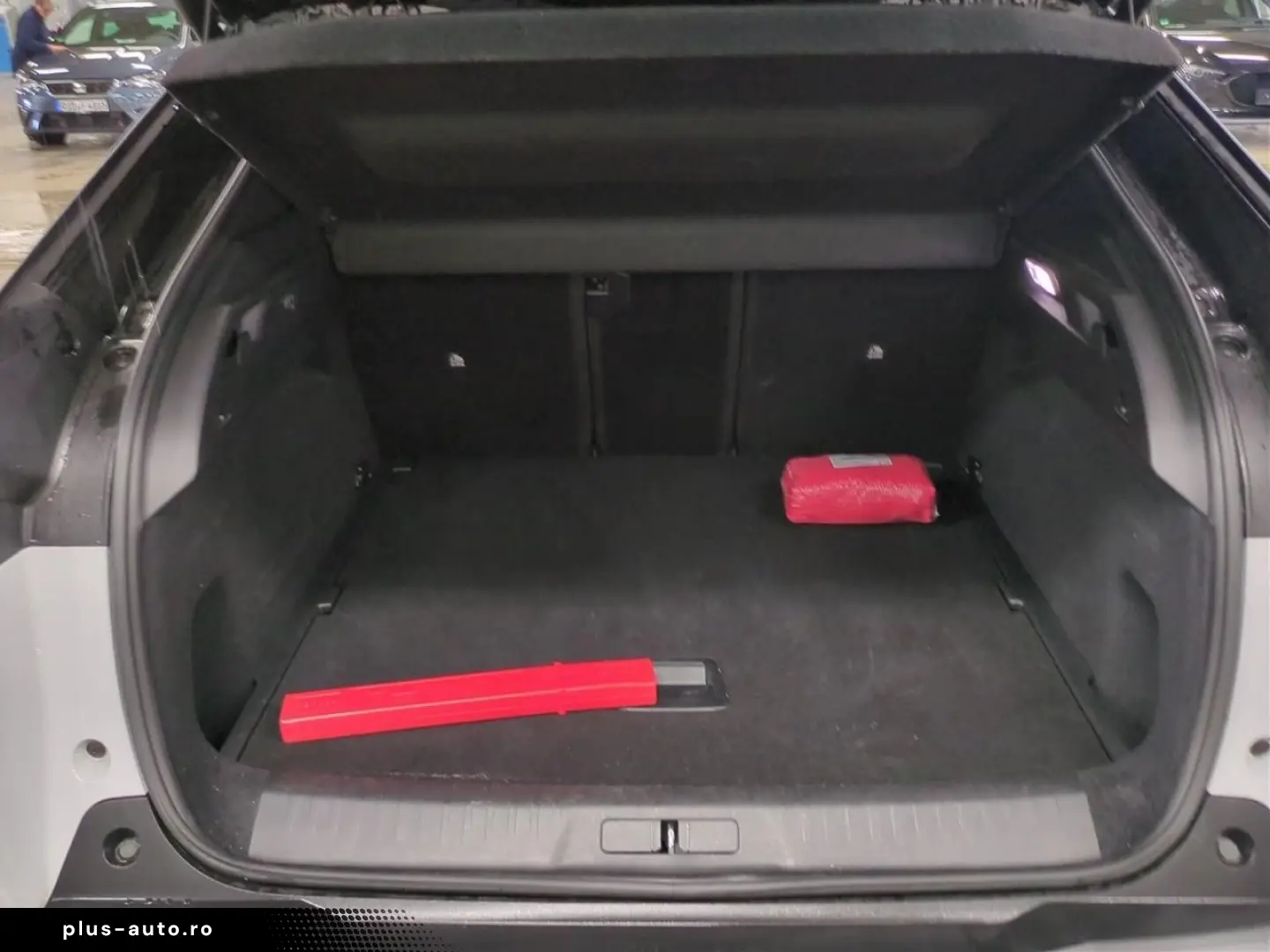 PEUGEOT 3008 GT Hybrid Navi 360 Cam Alcantara