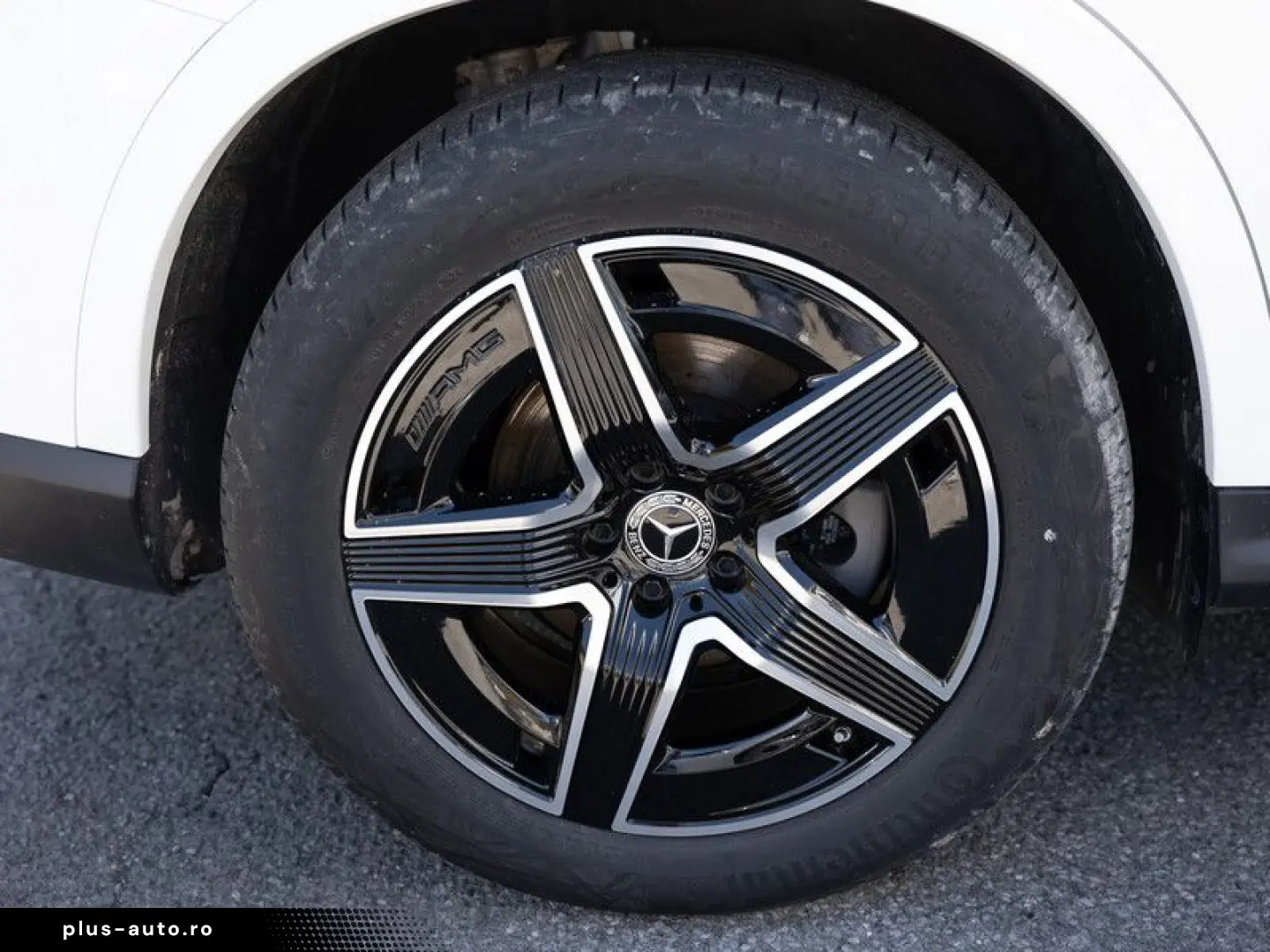 MERCEDES-BENZ GLC 200 4M AMG-Sport Pano AHK Night Distr Memo