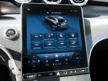 MERCEDES-BENZ GLC 200 4M AMG-Sport Pano AHK Night Distr Memo