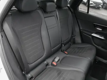 MERCEDES-BENZ GLC 200 4M AMG-Sport Pano AHK 360 Memo