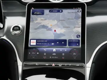 MERCEDES-BENZ GLC 200 4M AMG-Sport Pano AHK 360 Memo