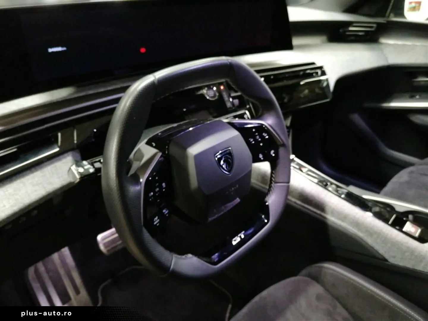 PEUGEOT 3008 GT Hybrid Navi 360 Cam Alcantara