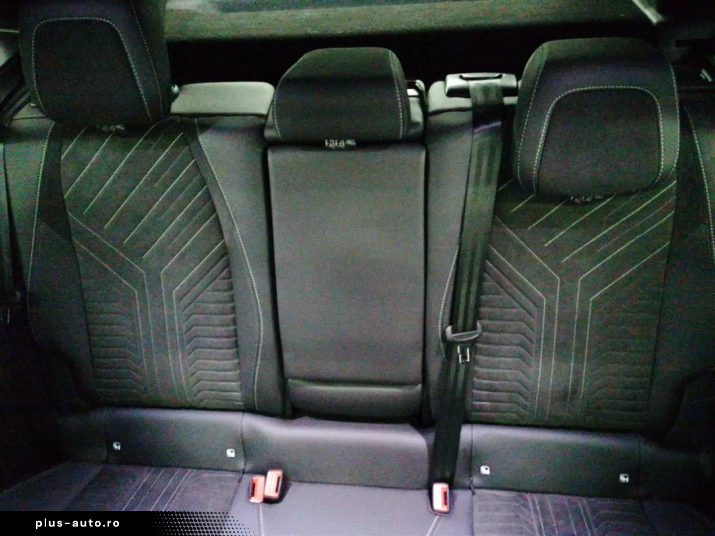 PEUGEOT 3008 GT Hybrid Navi 360 Cam Alcantara