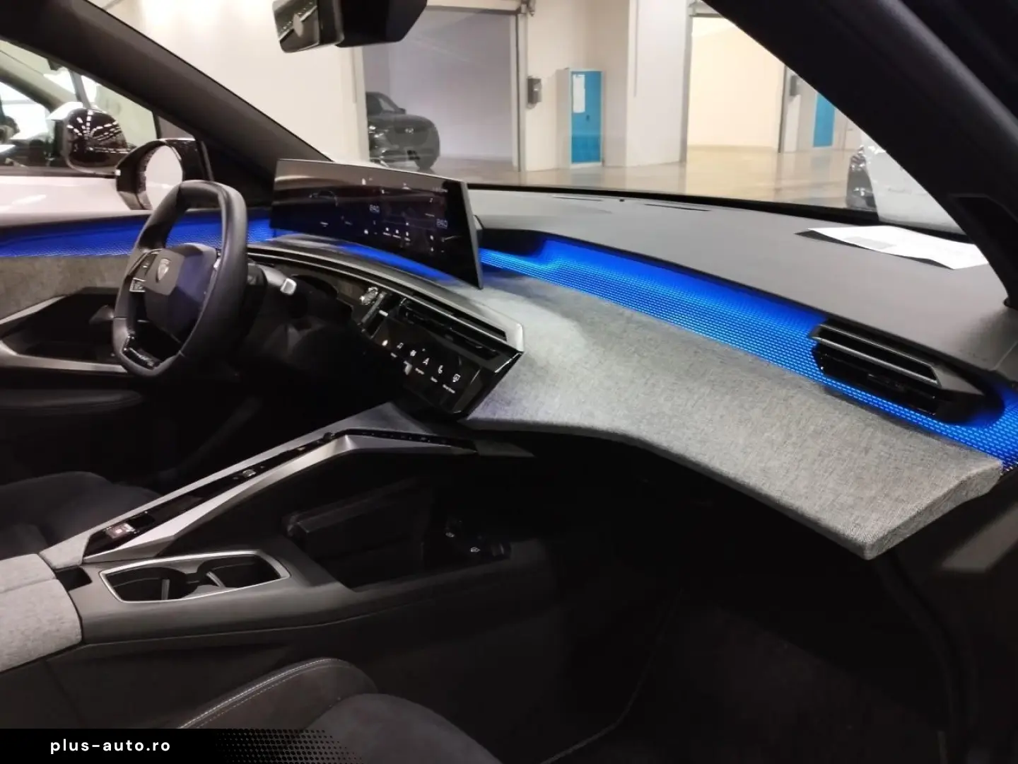 PEUGEOT 3008 GT Hybrid Navi 360 Cam Alcantara