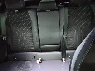 PEUGEOT 3008 GT Hybrid Navi 360 Cam Alcantara