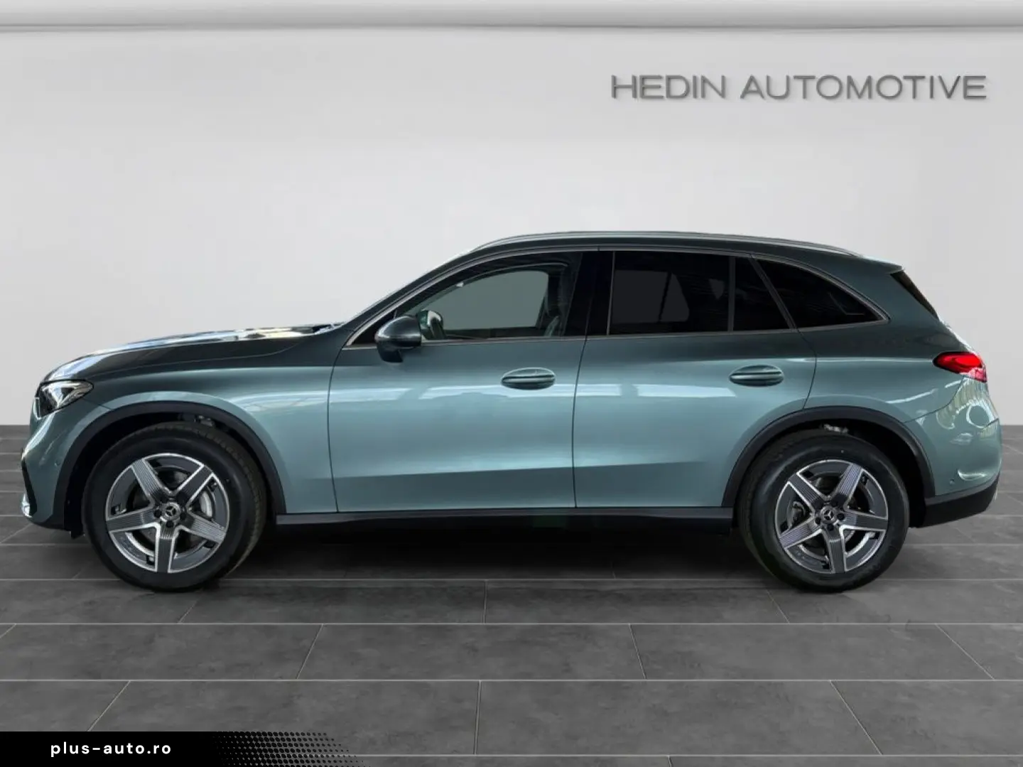 MERCEDES-BENZ GLC 200 4M AMG LED AMBIENT PANO AHK