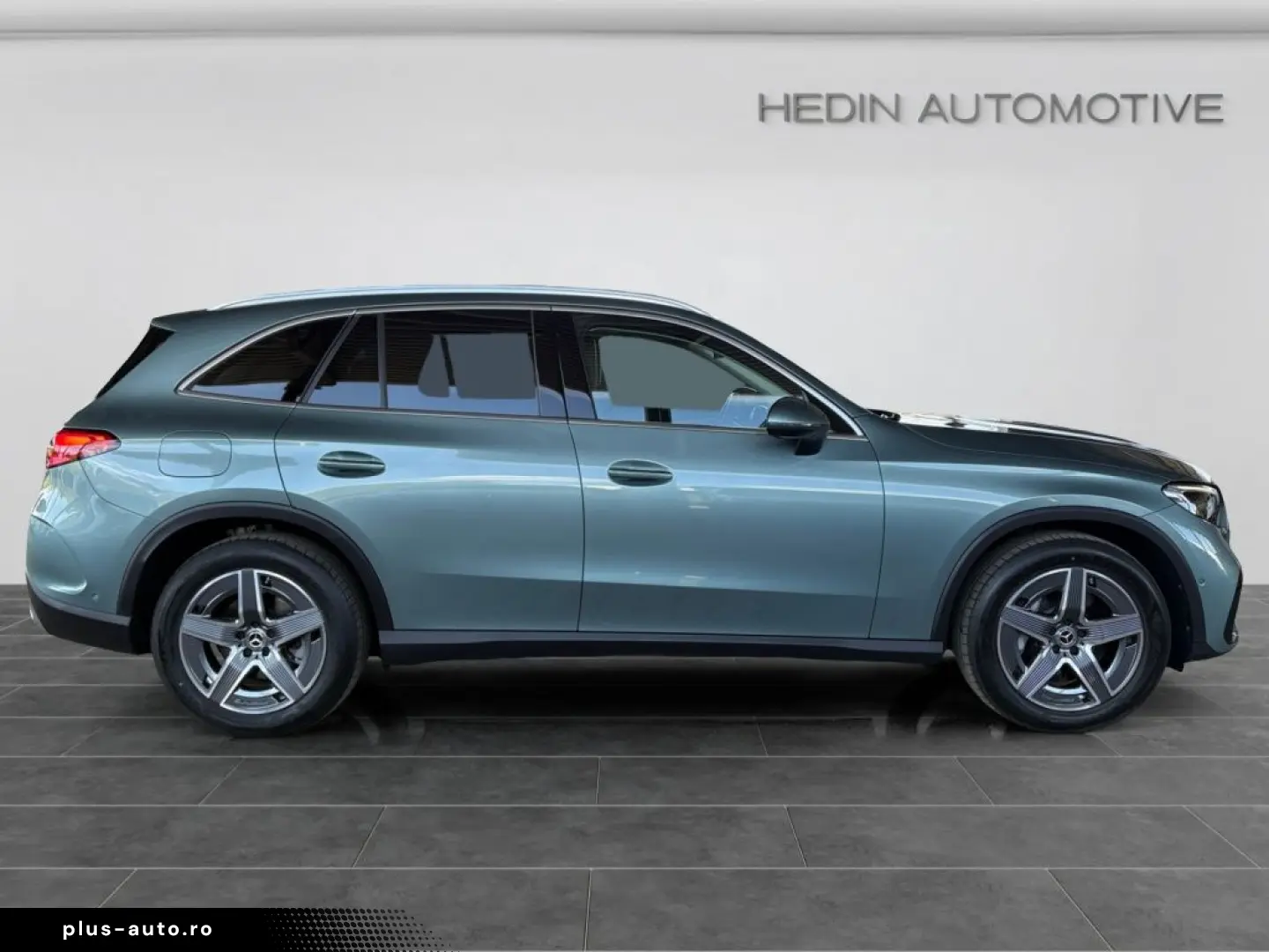 MERCEDES-BENZ GLC 200 4M AMG LED AMBIENT PANO AHK