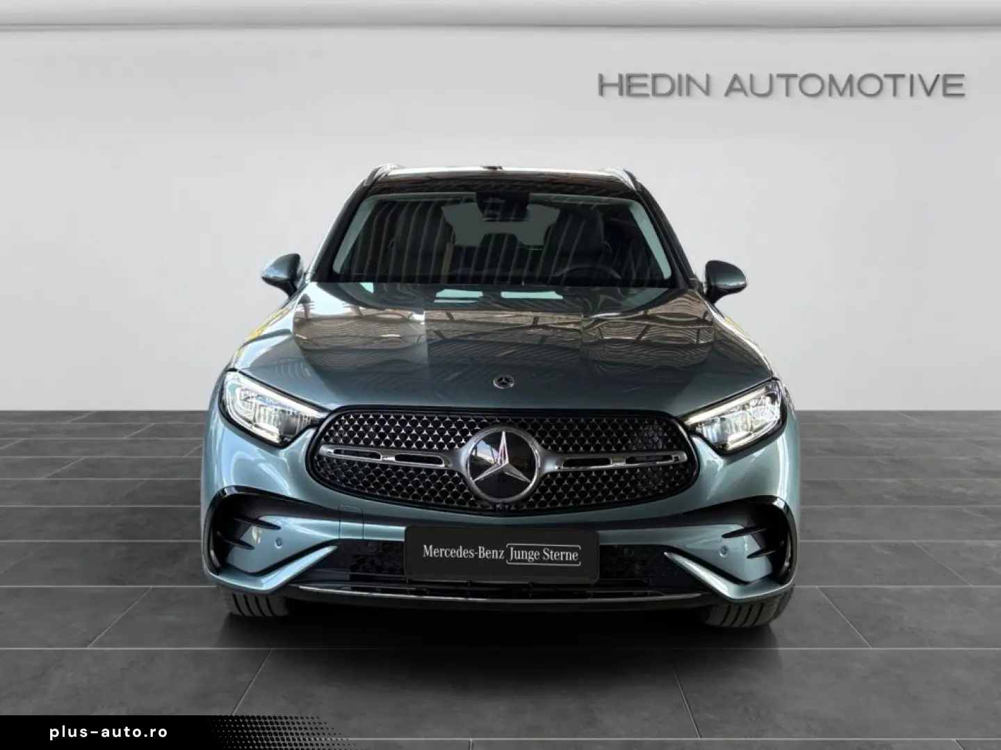 MERCEDES-BENZ GLC 200 4M AMG LED AMBIENT PANO AHK