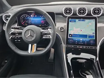 MERCEDES-BENZ GLC 300 4M AMG ADV PANO AHK DISTR MEMORY
