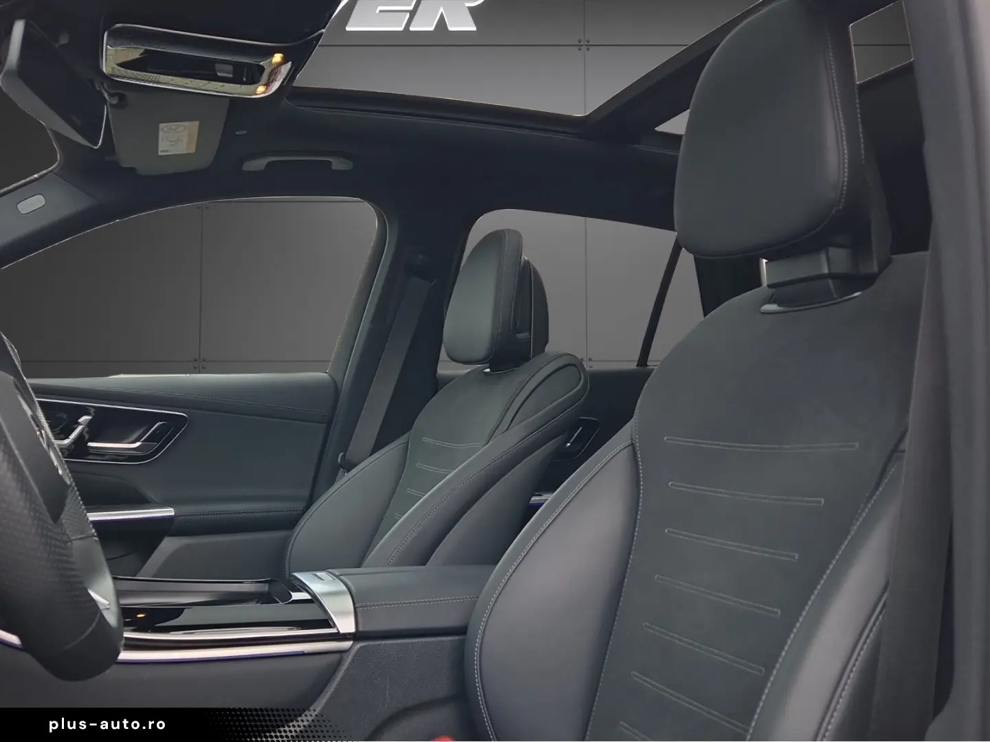 MERCEDES-BENZ GLC 300 4M AMG ADV PANO AHK DISTR MEMORY