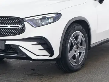 MERCEDES-BENZ GLC 300 4M AMG ADV PANO AHK DISTR MEMORY