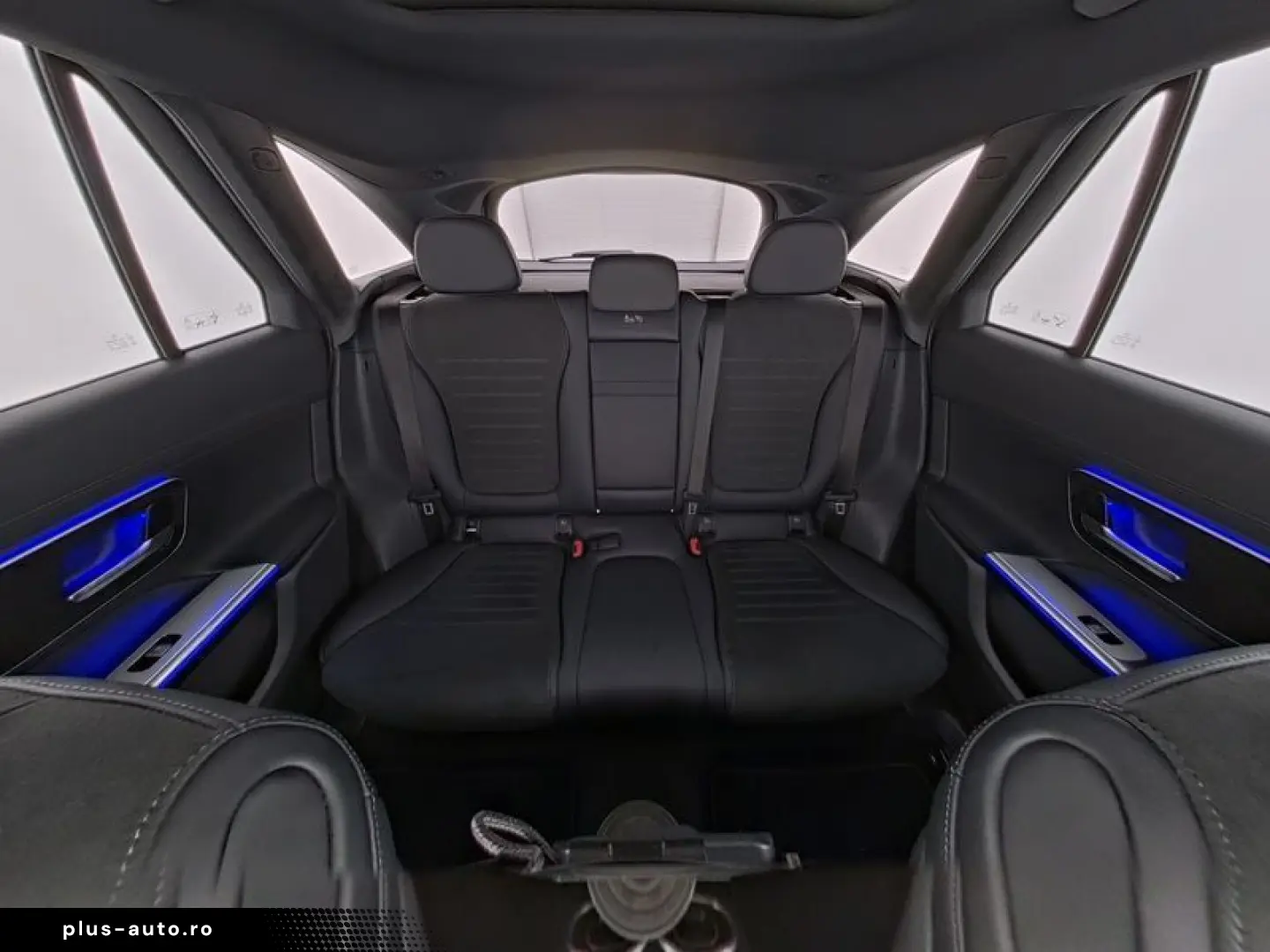 MERCEDES-BENZ GLC 300 4M AMG ADV PANO AHK DISTR MEMORY