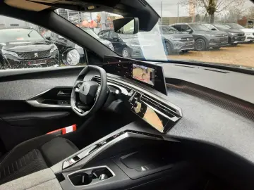 PEUGEOT 3008 Hybrid 136 GT 360G Navi LED