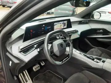 PEUGEOT 3008 Hybrid 136 GT 360G Navi LED