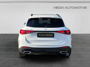 MERCEDES-BENZ GLC 300 4M AMG NIGHT DIGLI DISTR 360  PANO SHZ