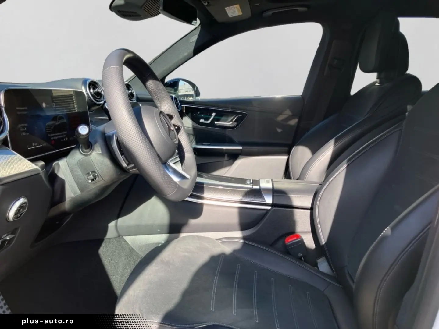 MERCEDES-BENZ GLC 300 4M AMG NIGHT DIGLI DISTR 360  PANO SHZ