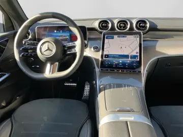 MERCEDES-BENZ GLC 300 4M AMG NIGHT DIGLI DISTR 360  PANO SHZ