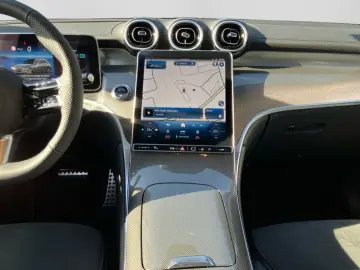 MERCEDES-BENZ GLC 300 4M AMG NIGHT DIGLI DISTR 360  PANO SHZ