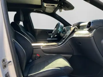 MERCEDES-BENZ GLC 300 4M AMG NIGHT DIGLI DISTR 360  PANO SHZ