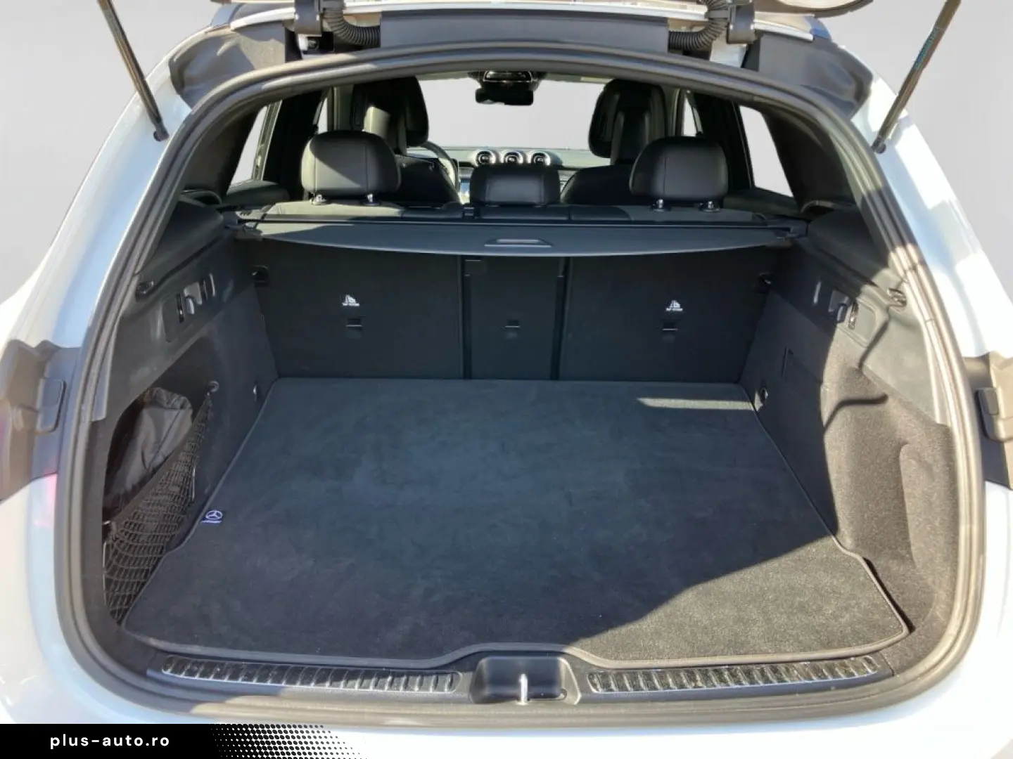 MERCEDES-BENZ GLC 300 4M AMG NIGHT DIGLI DISTR 360  PANO SHZ