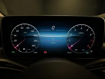 MERCEDES-BENZ GLC 300 4M AMG 360 LED PANO MEMORY