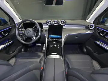 MERCEDES-BENZ GLC 300 4M AMG 360 LED PANO MEMORY