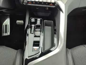 PEUGEOT 3008 GT Mild-Hybrid 180  RÜCKFAHRKAMERA