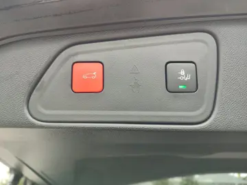 PEUGEOT 3008 GT Mild-Hybrid 180  RÜCKFAHRKAMERA