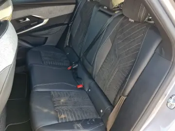 PEUGEOT 3008 Hybrid 145 GT e-DSC Matrix
