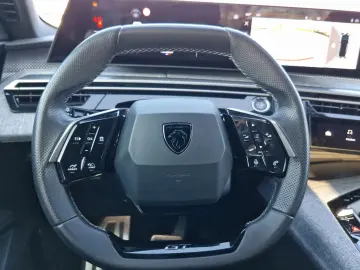 PEUGEOT 3008 Hybrid 145 GT e-DSC Matrix