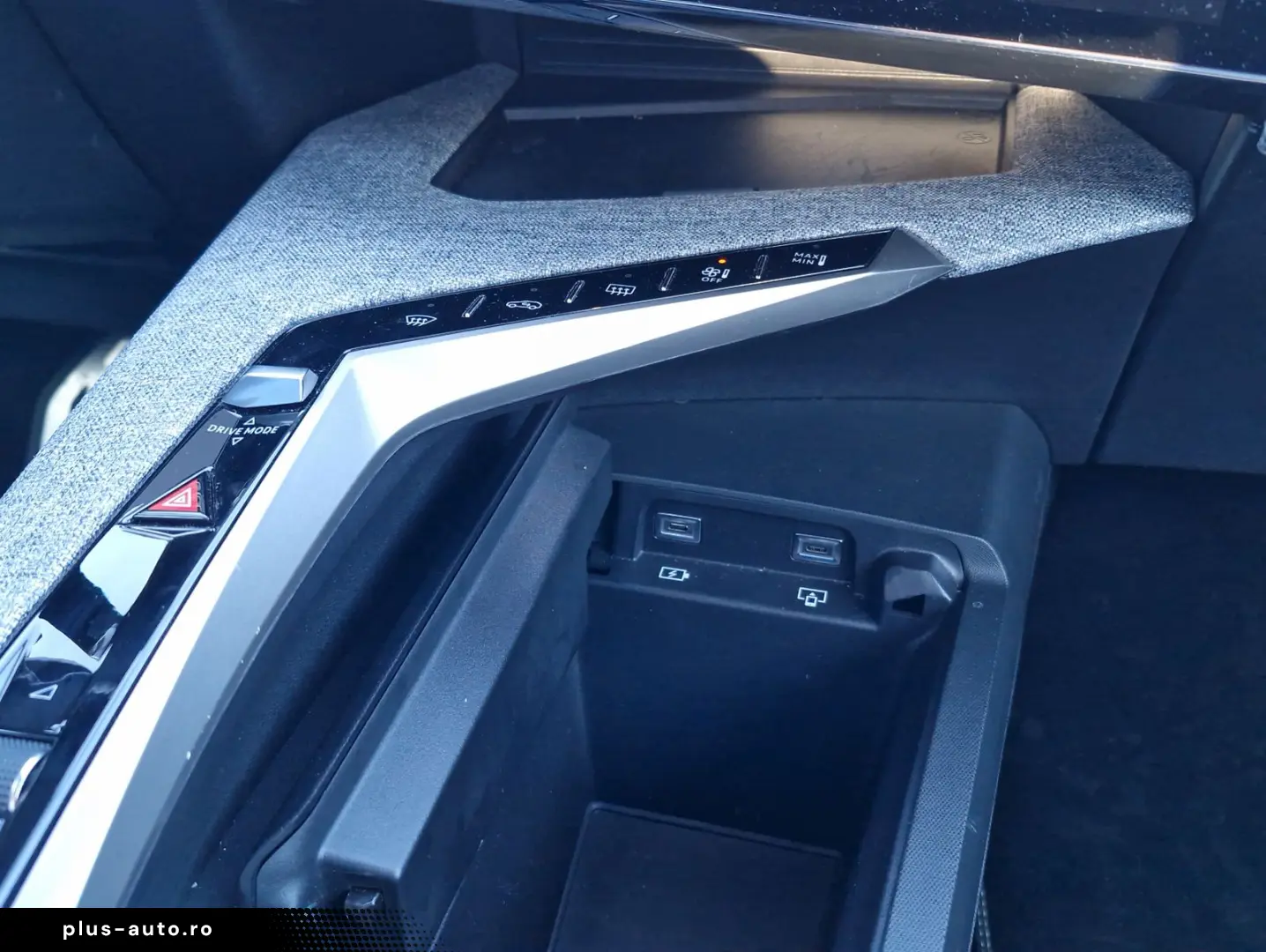 PEUGEOT 3008 Hybrid 145 GT e-DSC Matrix