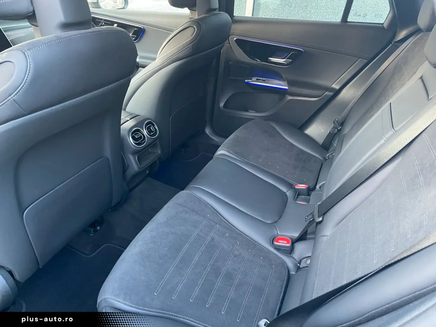 MERCEDES-BENZ GLC 300 4M AMG  PREMIUM PANO AHK 360