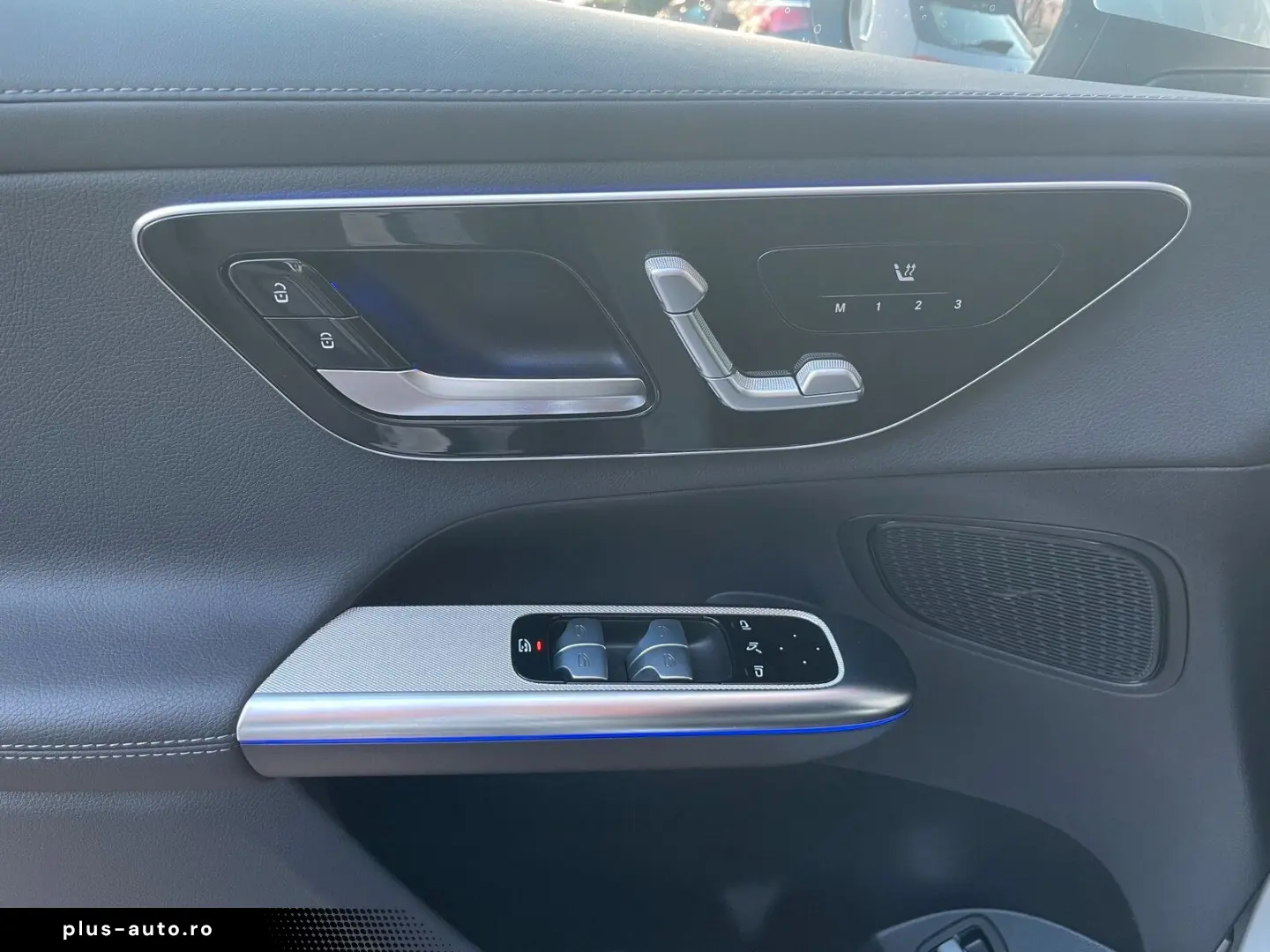 MERCEDES-BENZ GLC 300 4M AMG  PREMIUM PANO AHK 360