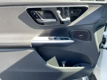 MERCEDES-BENZ GLC 300 4M AMG Night Pano 360  AHK