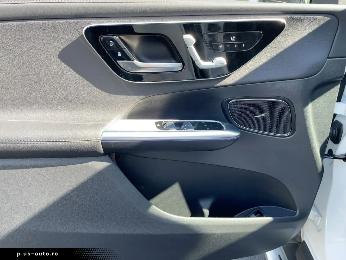 MERCEDES-BENZ GLC 300 4M AMG Night Pano 360  AHK
