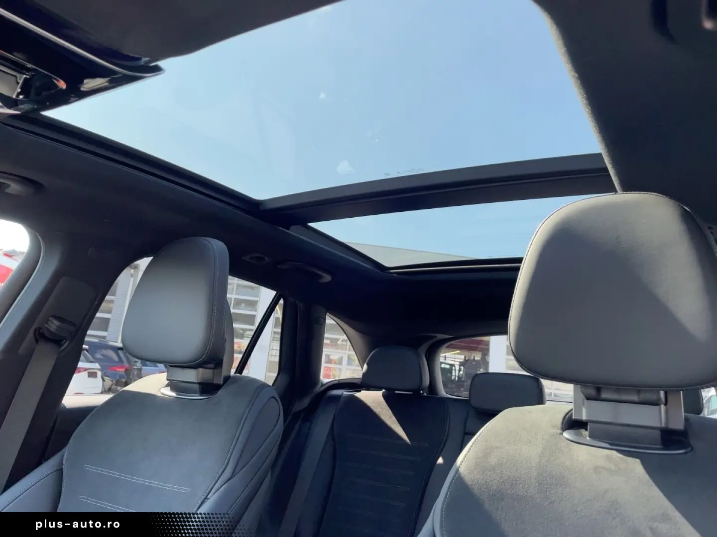 MERCEDES-BENZ GLC 300 4M AMG Night Pano 360  AHK