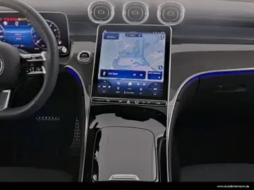 MERCEDES-BENZ GLC 200 4M AMG AHK PANO DISTRONIC NIGHT MEMORY