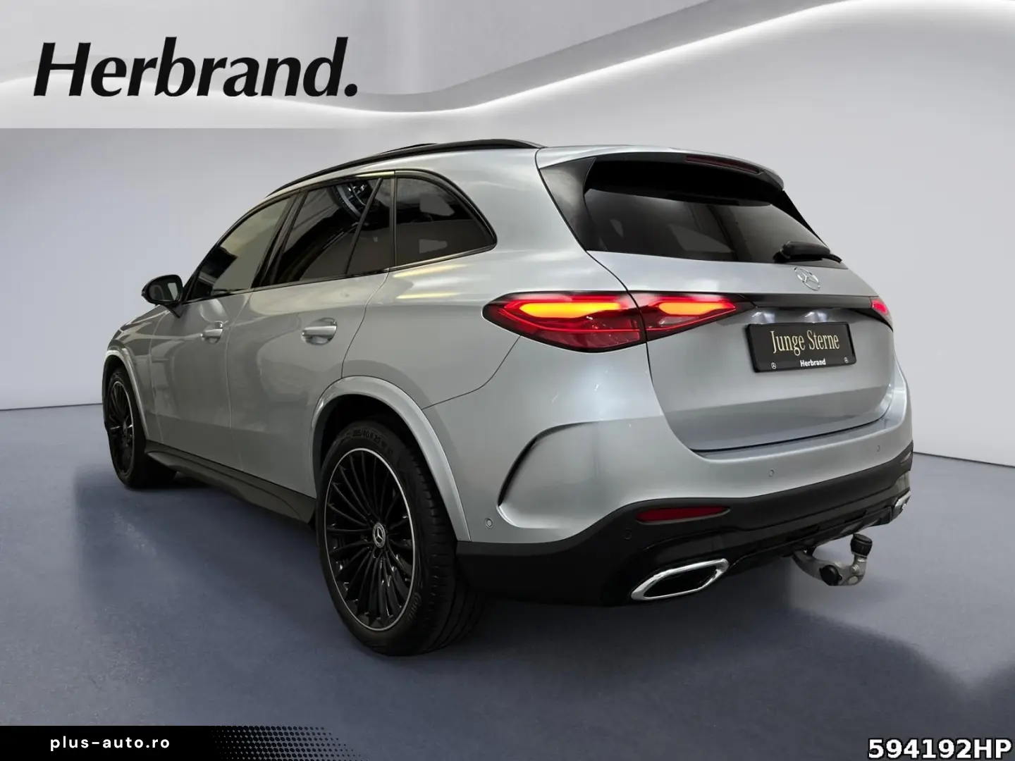 MERCEDES-BENZ GLC 300 4M AMG  Pano AHK Memory 20