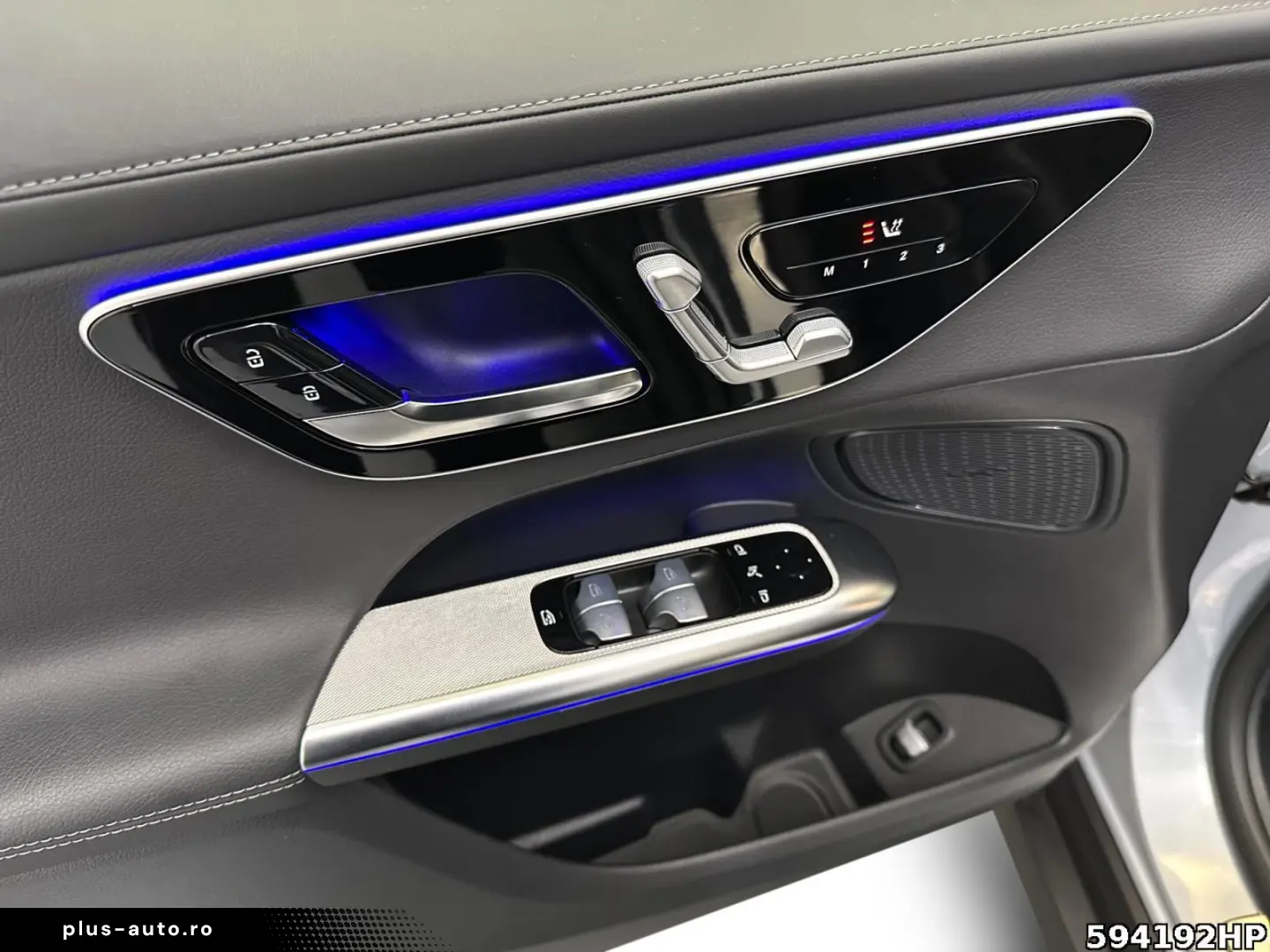 MERCEDES-BENZ GLC 300 4M AMG  Pano AHK Memory 20