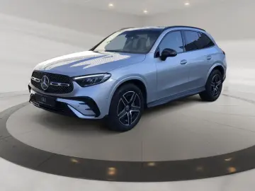 MERCEDES-BENZ GLC 200 4MATIC  MBUX AMG Pano AHK