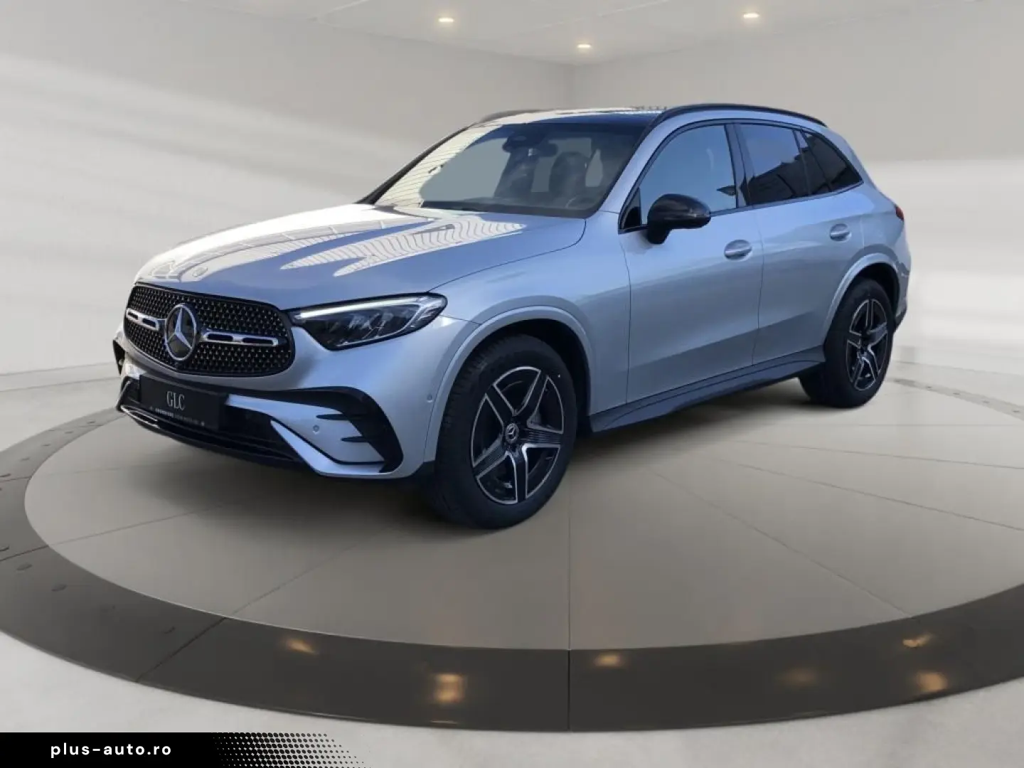 MERCEDES-BENZ GLC 200 4MATIC  MBUX AMG Pano AHK