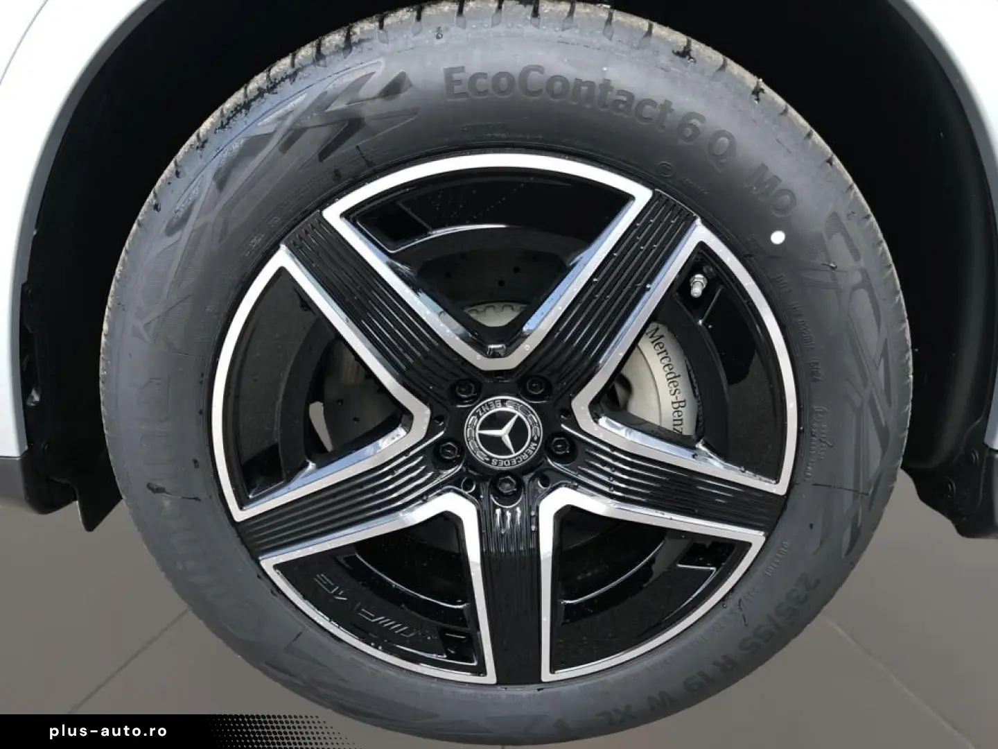 MERCEDES-BENZ GLC 200 4MATIC  MBUX AMG Pano AHK