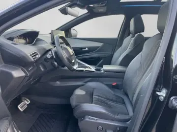 PEUGEOT 3008 Hybrid 136 GT  PANO E-Sitz CAM LED